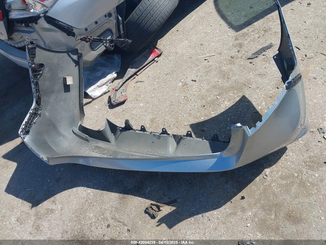 4T1B11HK6JU103253 Toyota CAMRY SE