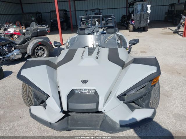 2022 POLARIS SLINGSHOT 57XAATHD3N8152073 Photo 4