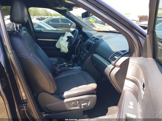 1FM5K7D85JGC38990 Ford EXPLORER XLT