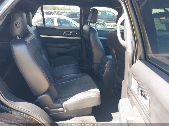 1FM5K7D85JGC38990 Ford EXPLORER XLT