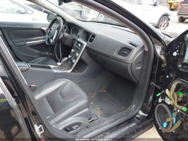 YV140MFK6F1346875 Volvo S60 T5 Premier