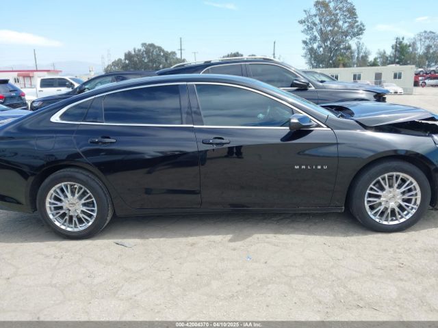 1G1ZD5ST9JF175600 Chevrolet MALIBU LT