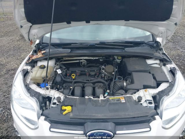 1FADP3J27EL142095 Ford Focus Titanium