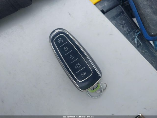 1FADP3J27EL142095 Ford Focus Titanium