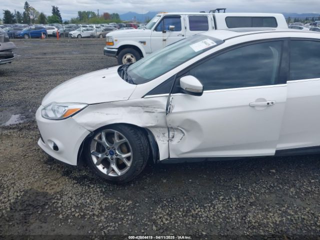 1FADP3J27EL142095 Ford Focus Titanium