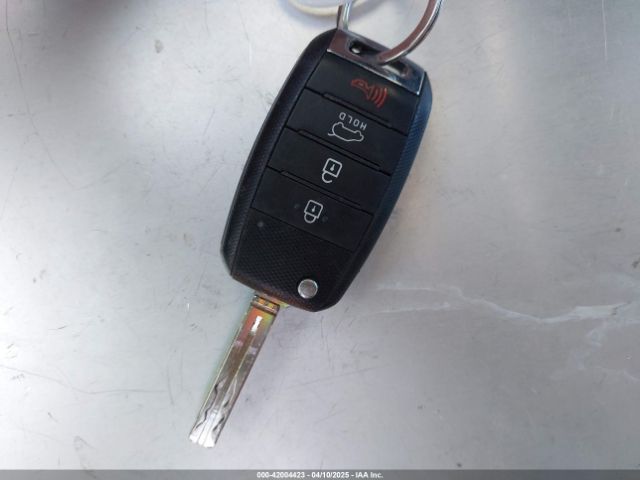 KNDJN2A25K7661566 KIA Soul