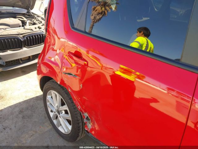 KNDJN2A25K7661566 KIA Soul
