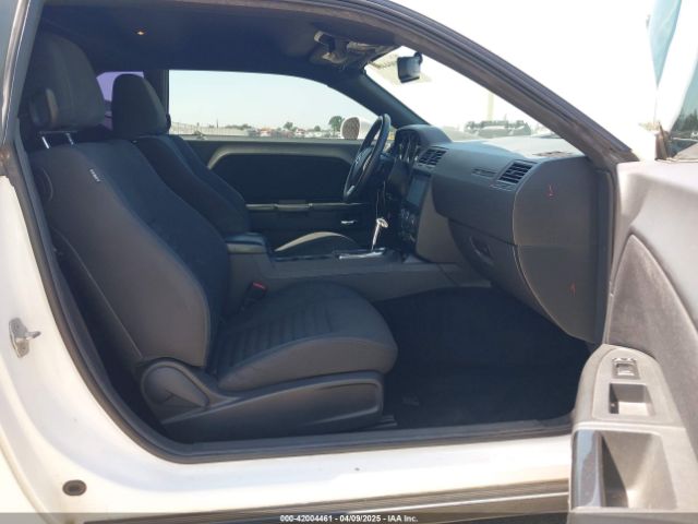 2C3CDYAG4EH153516 Dodge Challenger Sxt