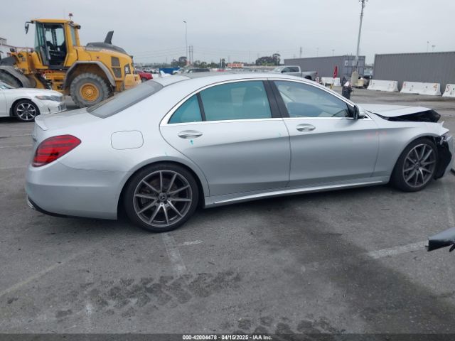 WDDUG8DB8KA438078 Mercedes-Benz S 560