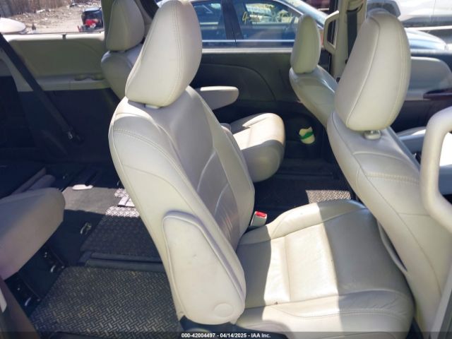 5TDDK3DCXGS137651 Toyota Sienna Limited 7 Passenger