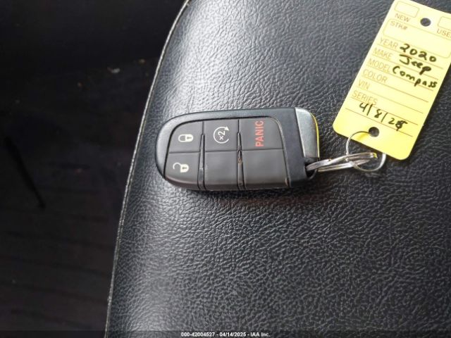 3C4NJDCBXLT123657 Jeep Compass Limited 4x4