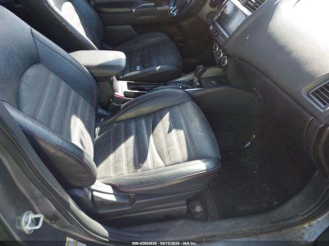 JA4AR3AW4JZ034691 Mitsubishi Outlander Sport 2.4 Se