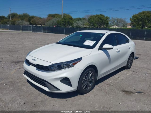 3KPF24ADXRE775844 KIA Forte Lxs