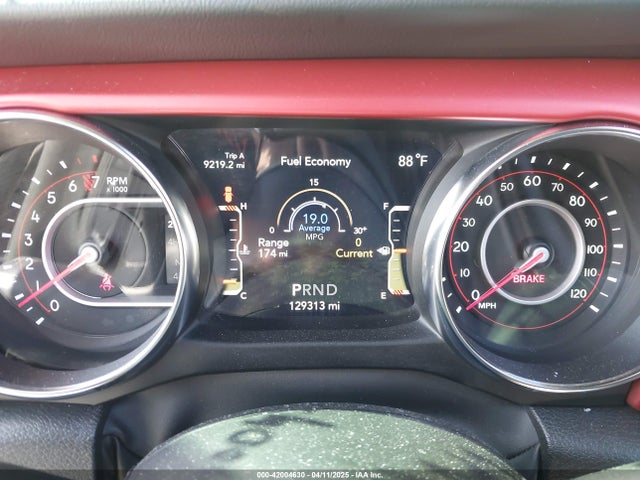 1C4HJXFG8NW130156 Jeep 2022