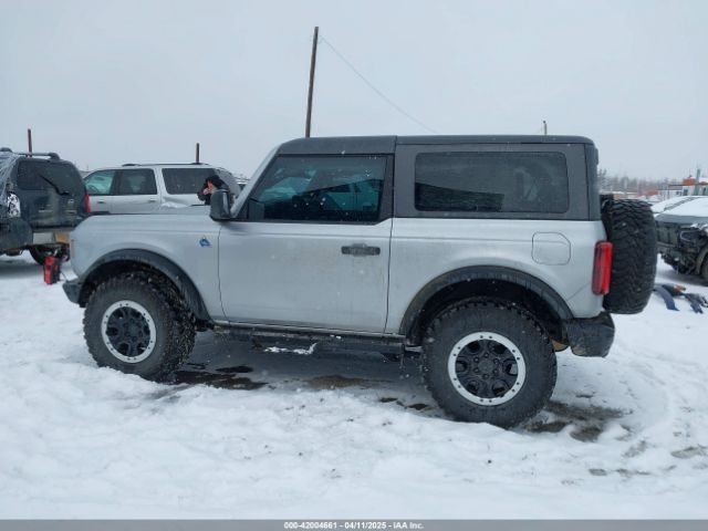 1FMDE5CH7NLB09378 Ford Bronco Black Diamond
