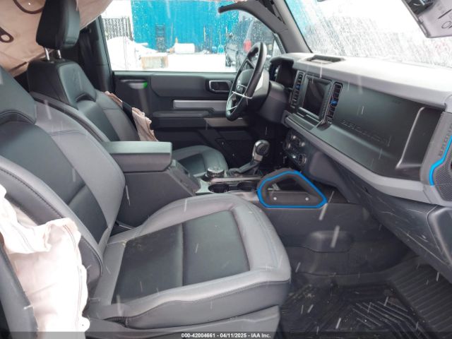 1FMDE5CH7NLB09378 Ford Bronco Black Diamond