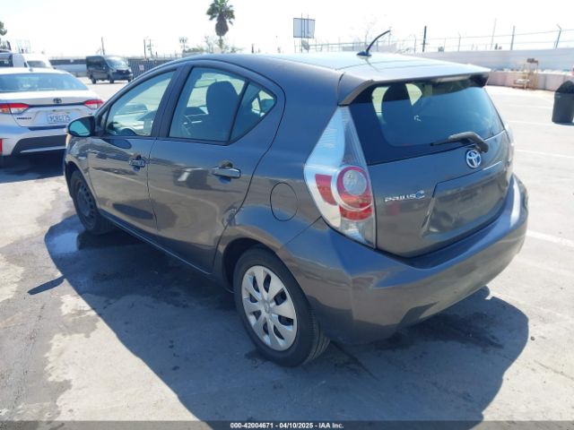 JTDKDTB30E1573987 Toyota Prius C Two