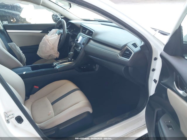 2HGFC2F58JH568589 Honda Civic Lx