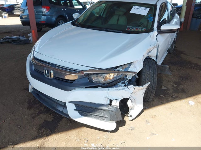 2HGFC2F58JH568589 Honda Civic Lx