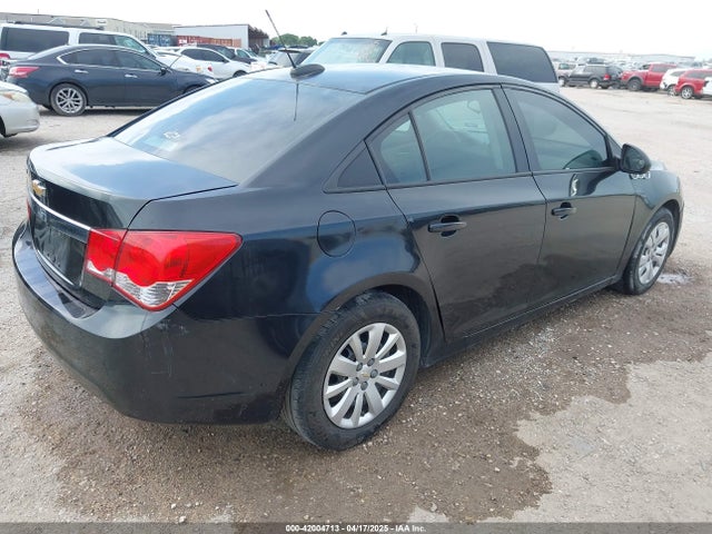 1G1PA5SH5F7153512 Chevrolet Cruze Ls Auto