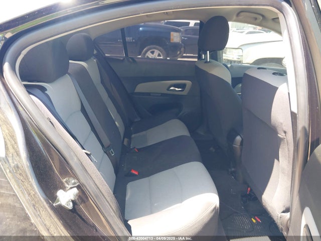1G1PA5SH5F7153512 Chevrolet Cruze Ls Auto