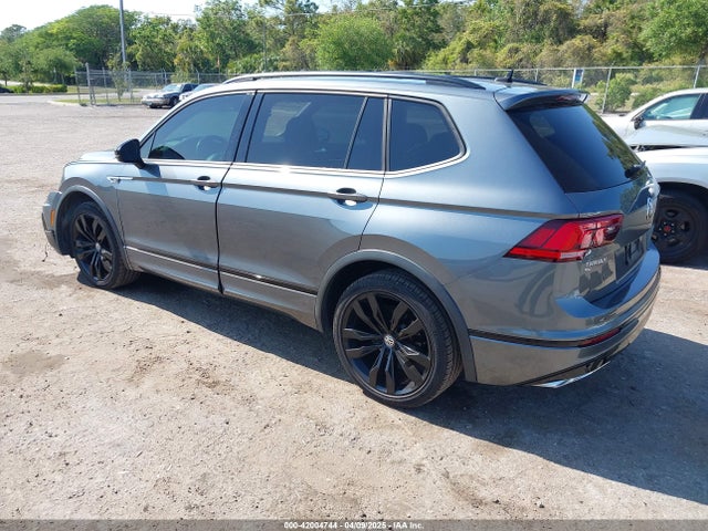 3VV3B7AX3LM176300 Volkswagen Tiguan 2.0t Se/2.0t Se R-line Black/2.0t Sel
