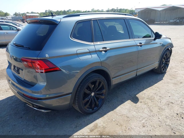 3VV3B7AX3LM176300 Volkswagen Tiguan 2.0t Se/2.0t Se R-line Black/2.0t Sel