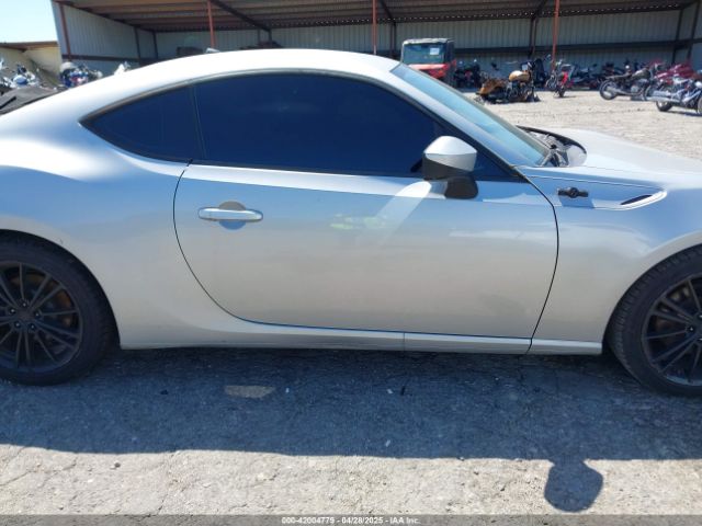 JF1ZNAA11E8704311 Scion FR-S