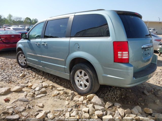 2010 CHRYSLER TOWN & COUNTRY 2A4RR5D15AR308781 Photo 2