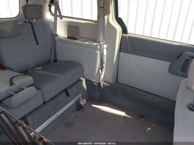2010 CHRYSLER TOWN & COUNTRY 2A4RR5D15AR308781 Photo 7