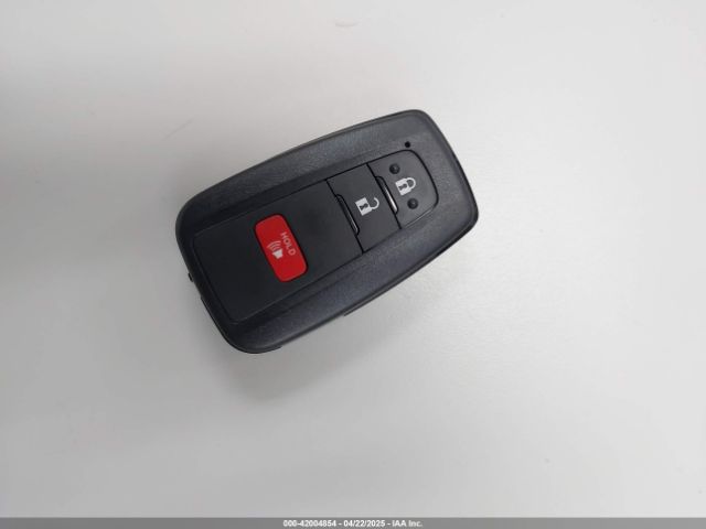JTDKARFU9L3108236 Toyota Prius Le