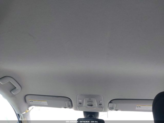 JTDKARFU9L3108236 Toyota Prius Le
