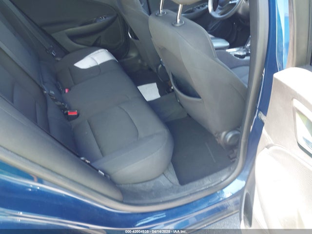 1G1ZD5ST8KF141486 Chevrolet MALIBU LT