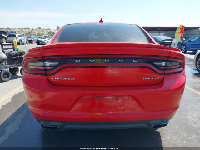 2C3CDXHG2FH896581 Dodge Charger Sxt