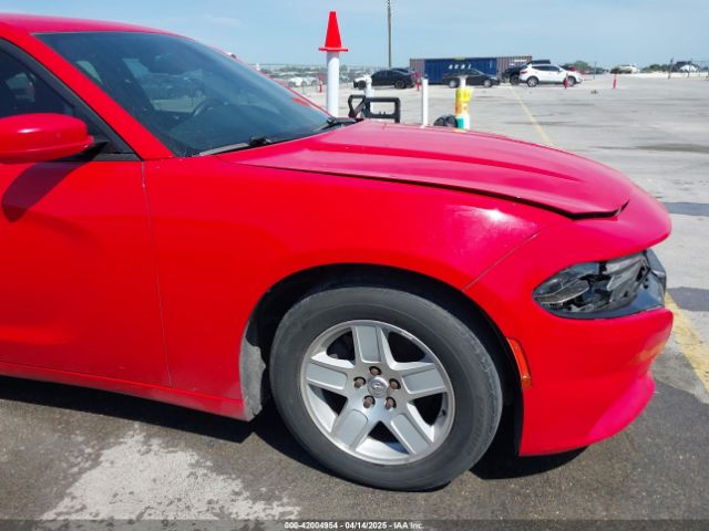 2C3CDXHG2FH896581 Dodge Charger Sxt