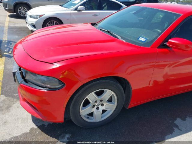 2C3CDXHG2FH896581 Dodge Charger Sxt