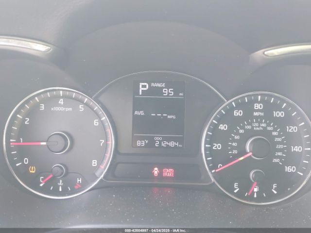 3KPFK4A75HE030220 KIA FORTE LX