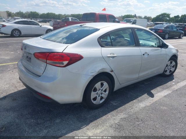 3KPFK4A75HE030220 KIA FORTE LX
