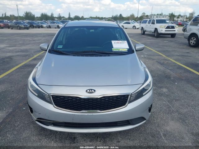 3KPFK4A75HE030220 KIA FORTE LX