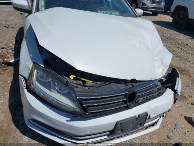 3VW2B7AJ1HM273912 Volkswagen Jetta 1.4t S