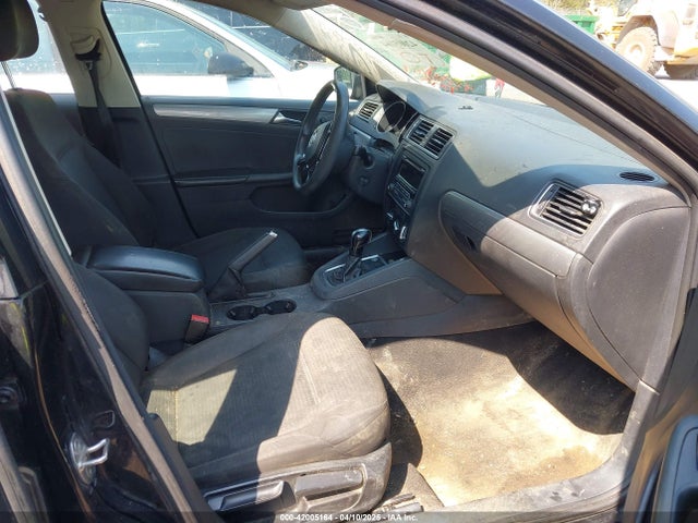 3VWD17AJ6FM285921 Volkswagen Jetta 1.8t Se