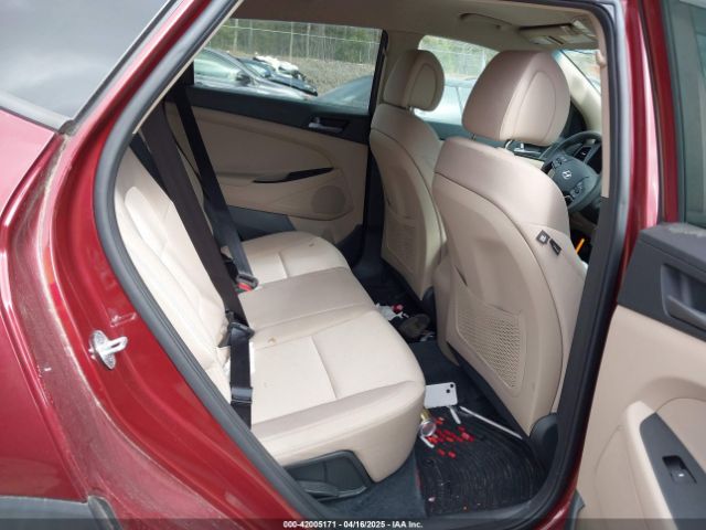 KM8J3CA42HU453583 Hyundai TUCSON SE