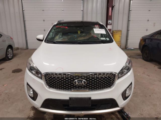 5XYPKDA58HG228098 KIA Sorento 3.3l Sx
