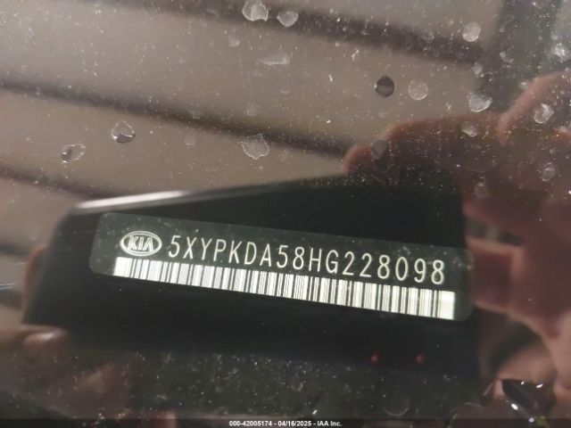 5XYPKDA58HG228098 KIA Sorento 3.3l Sx