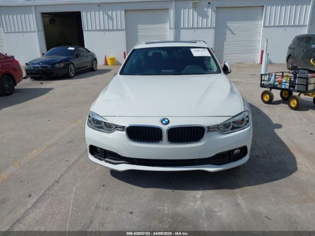WBA8A3C55JA487018 BMW 320i Xdrive