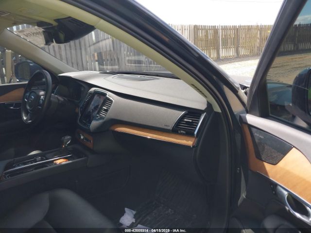 2021 VOLVO XC90 YV4A22PK3M1689322 Photo 4