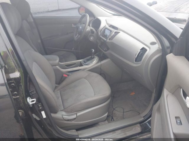 KNDPB3AC3G7810694 KIA Sportage Lx