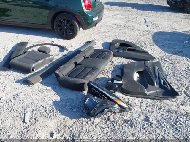 1G1FY6S04P4128661 Chevrolet Bolt Euv Fwd Lt