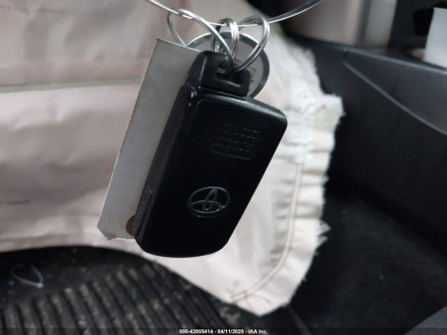 JTMDFREV5HJ173382 Toyota Rav4 Limited