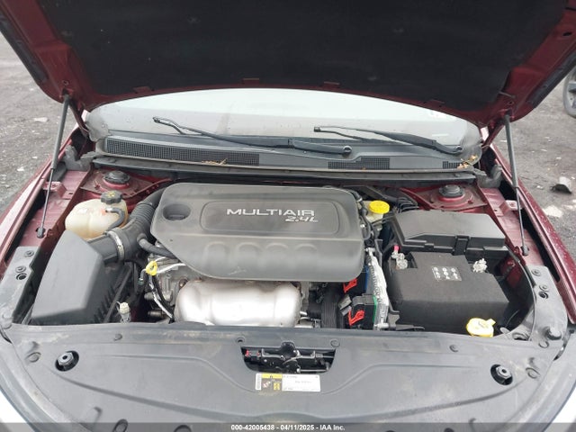 1C3CCCAB3FN642928 Chrysler 200 Limited